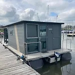 Houseboat De Amstel *