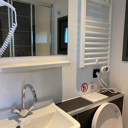 Houseboat De Amstel * Monnickendam