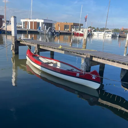 Houseboat De Amstel Monnickendam
