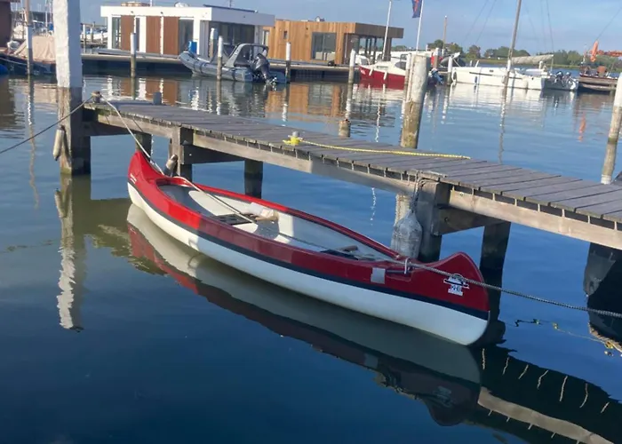 Houseboat De Amstel Monnickendam